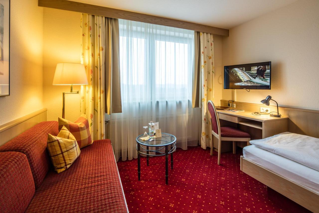 Blessings Landhotel Lehnenberg Eksteriør billede