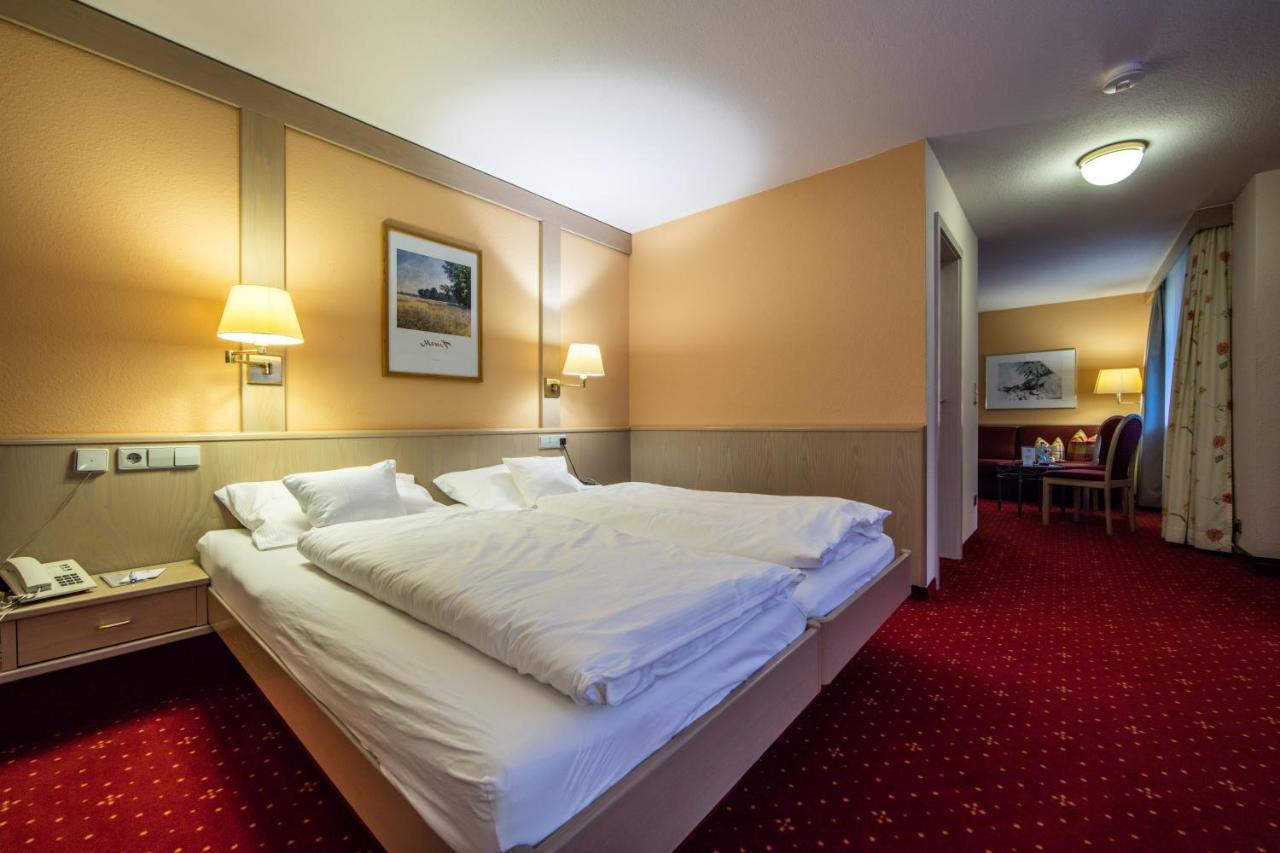 Blessings Landhotel Lehnenberg Eksteriør billede